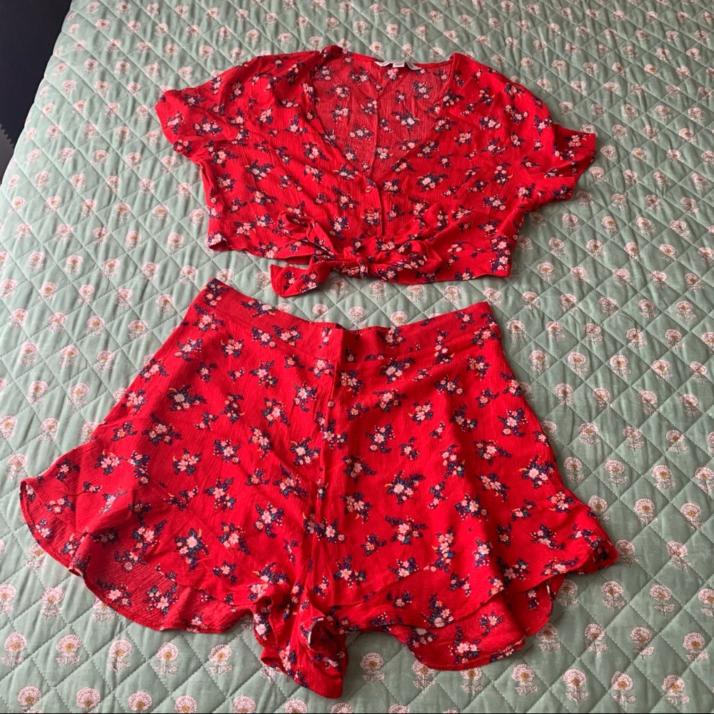 Two Piece Set